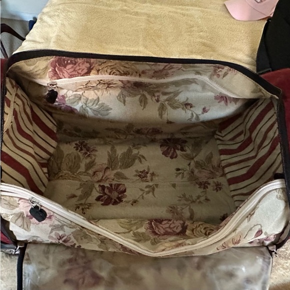 Brighton Rolling weekender with loops for cosmetics, black leather and fabric - Picture 2 of 6